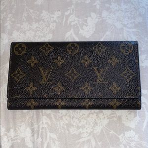LOUIS VUITTON vintage wallet